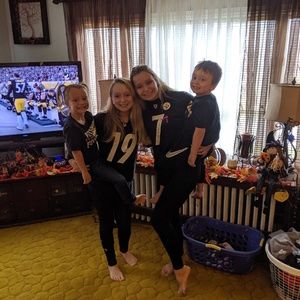 Meet your Posher, Laila